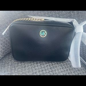 Michael Kors Fulton Cross Body Black new with tags